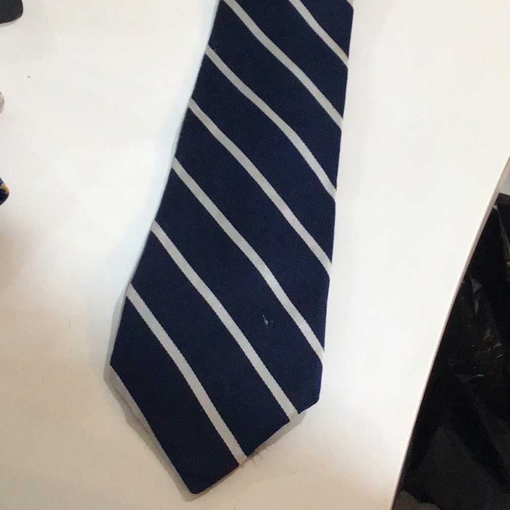 Armherst and Brock Mens Striped Tie